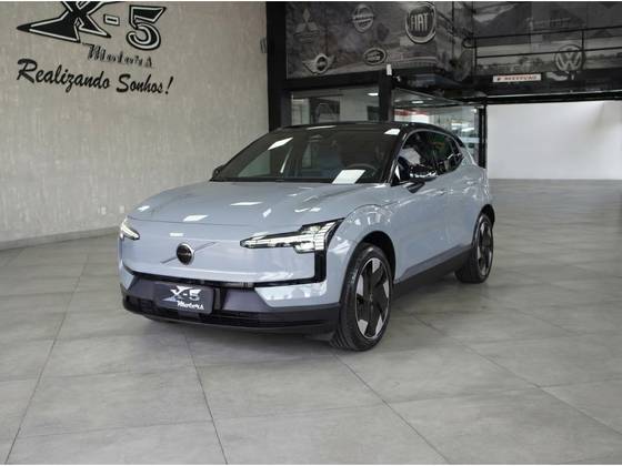 VOLVO EX30 51 KW ELÉTRICO PLUS VOLVO EX30 51 KW ELÉTRICO PLUS